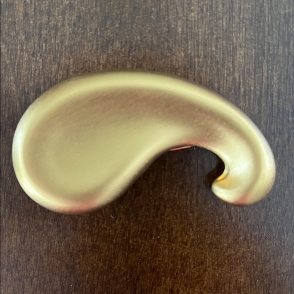 Monet Elegant Gold Paisley Brochures - Picture 2 of 4